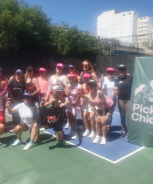 PICKLECHICS TORNEO DE VALENTINES